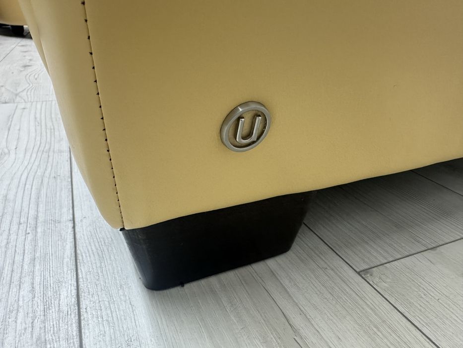 Фірмовий шкіряний куточок”Natuzzi”