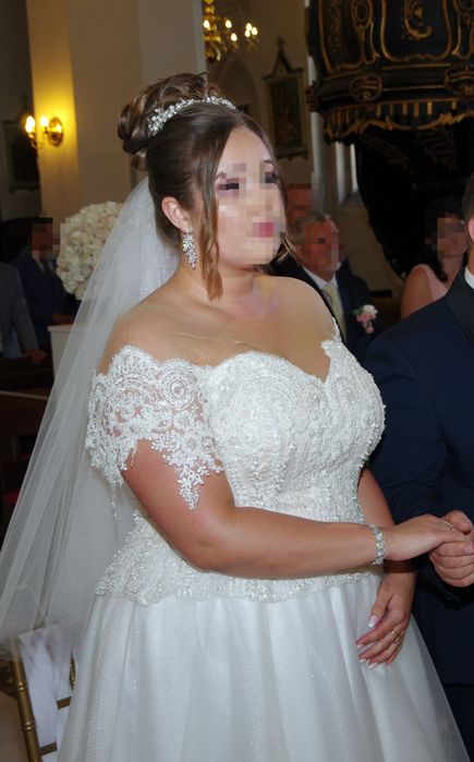 Suknia ślubna Plus Size