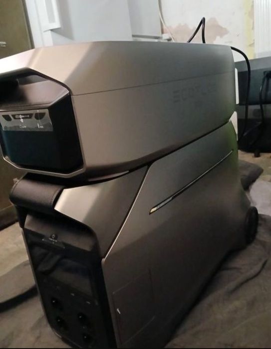 Продам комплект: зарядна станція EcoFlow DELTA Pro 3 + додатковий акумулятор.
