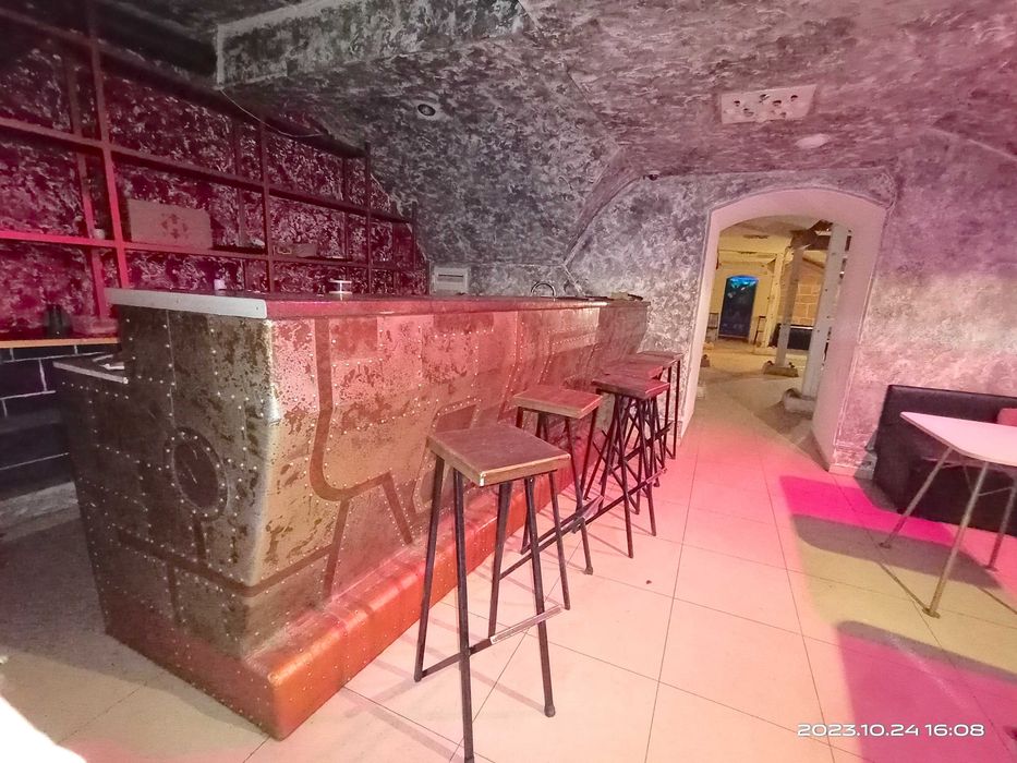Аренда Сдам Паб 180м² Фасад Бунина,33/ пер Красный/ Кальян Караоке Бар
