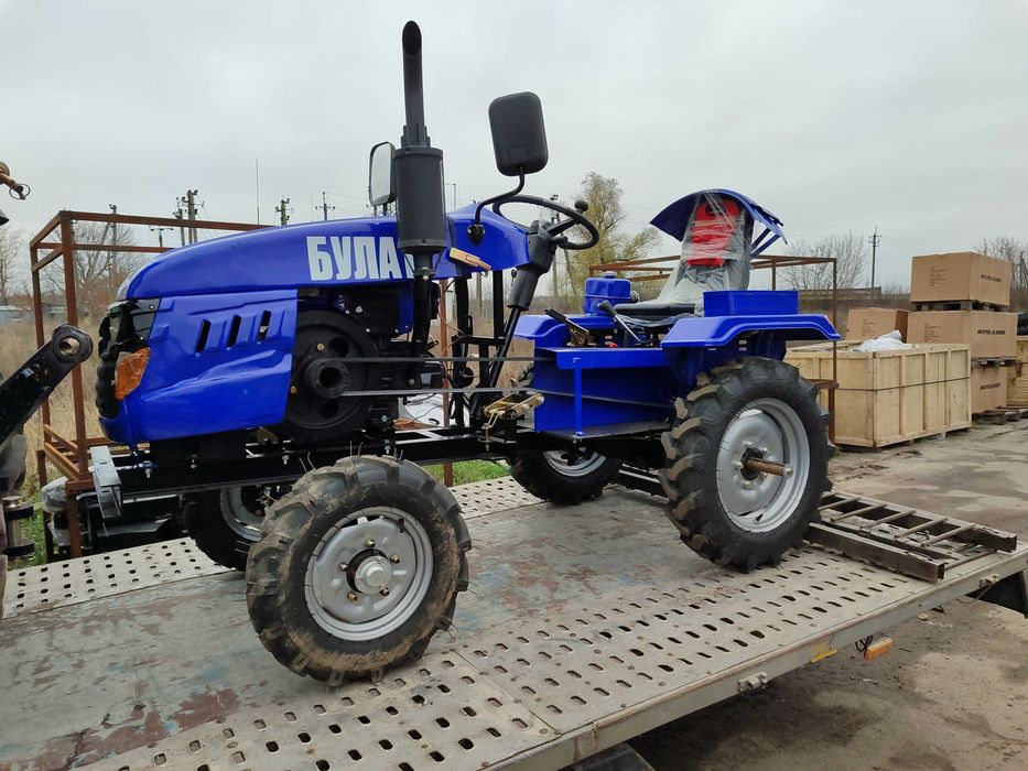 Трактор Булат Т185 с фрезой и плугом