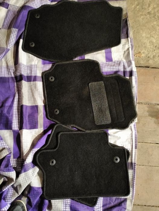 Автомобільні Килимки, Вольво