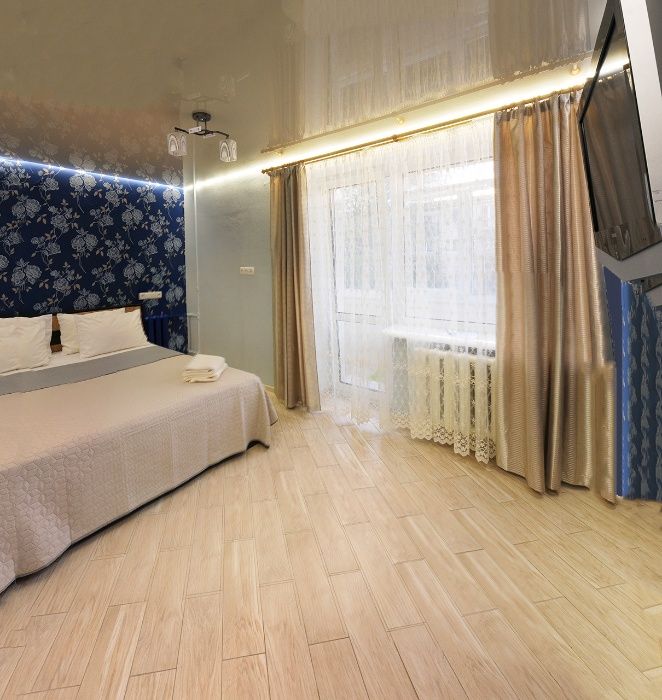 Куйбышева 6, это 2 комнатная ЧИСТАЯ в центре ПОЧАСОВО и посуточно