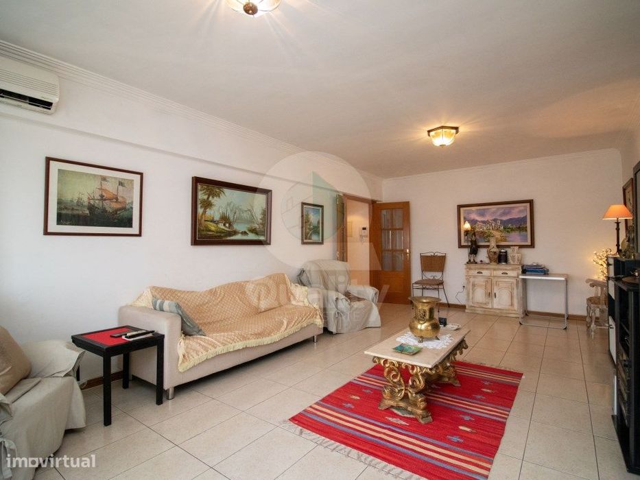 Apartamento T2 com muito espaço e conforto nos Fidalguinhos — Barreiro E Lavradio, Setúbal