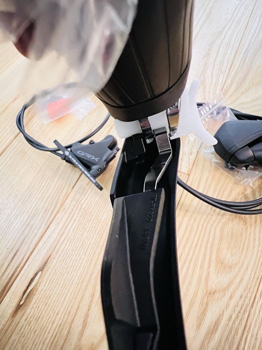 Shimano GRX ST-RX600/BR-RX400 2x11 klamkomanetki hamulce