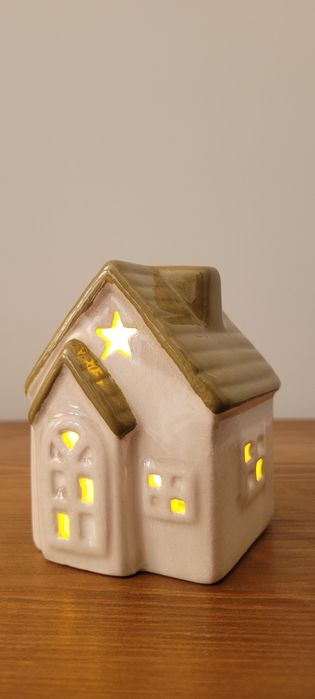 Domek Ceramiczny z Podświetleniem Led.