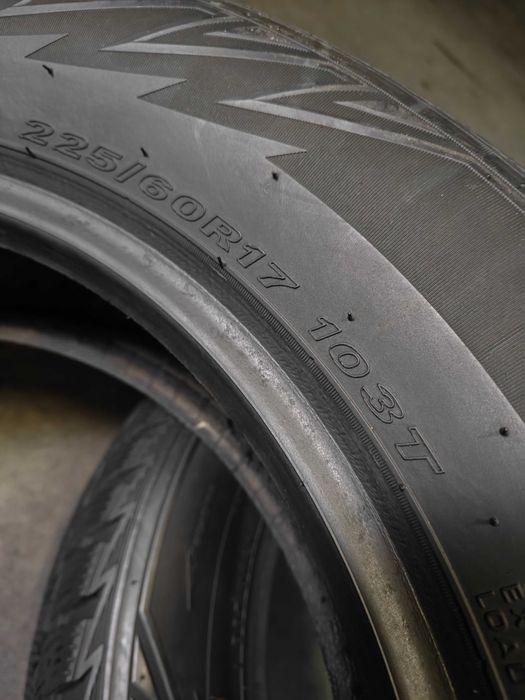 Nexen/Roadstone 225/60 R17 103T XL шини зимові 24-й рік виробник Корея