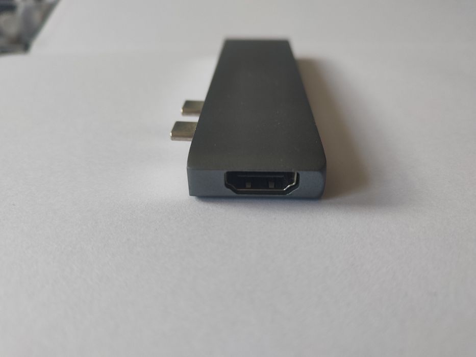 Koncentrator 7w1 - 2xUSB + czytnik kart SD / TF + 2x USB-C + HDMI dla