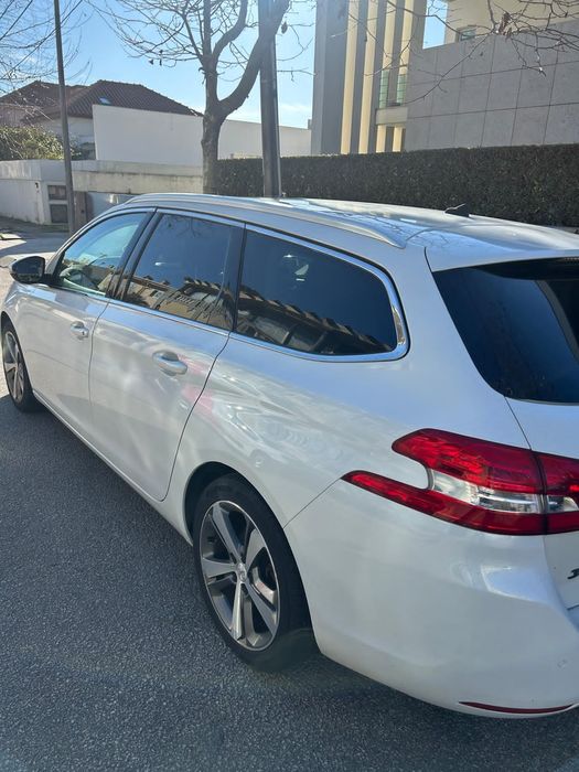 Carrinha Peugeot 308 Pure Tech