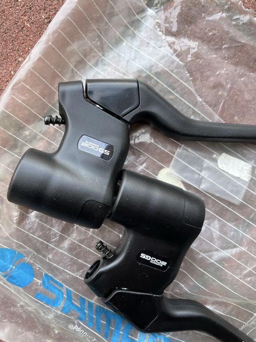 Nowe klamki hamulcowe rowerowe shimano