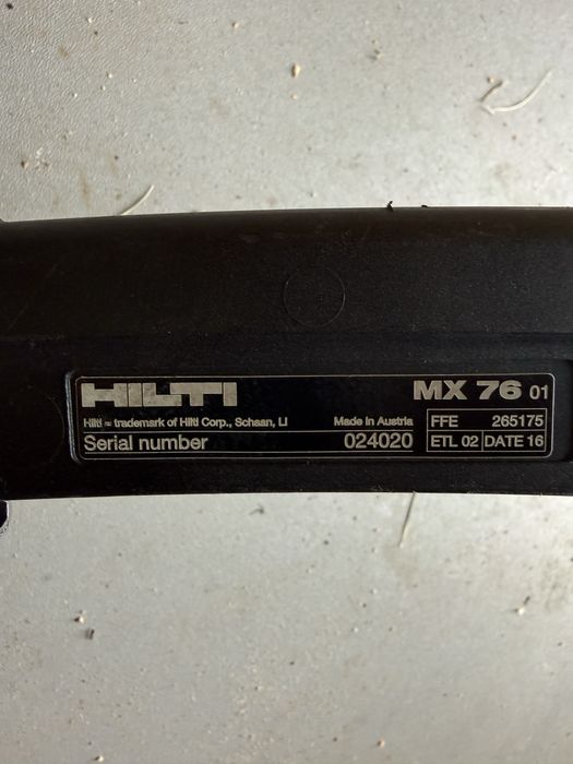 Gwoździarka Hilti dx76 + gwoździe
