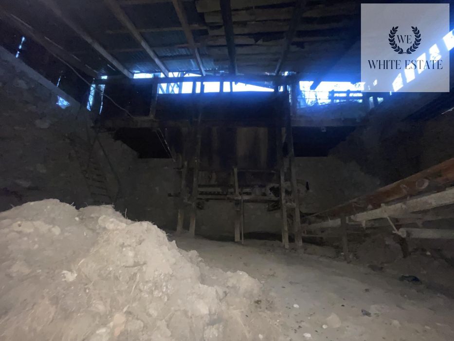 Продаж складського приміщення смт Залізці