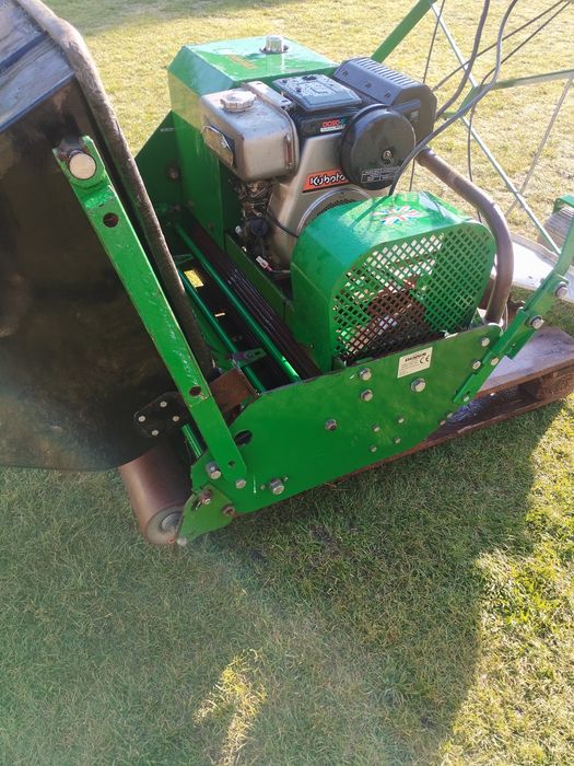 Kosiarka wrzecionowa Dennis d004 diesel Kubota