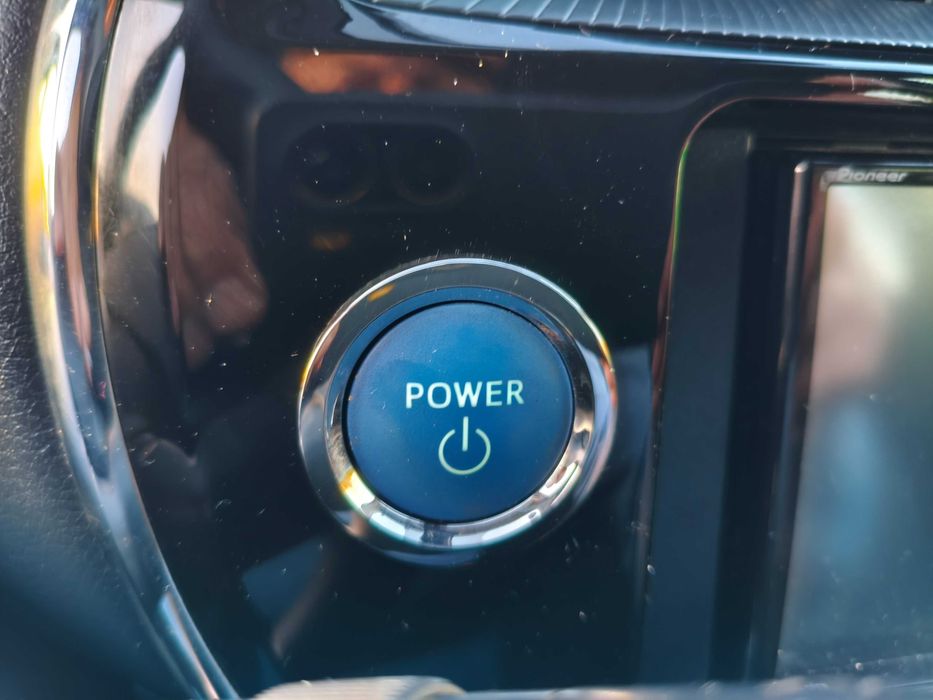 Продам Toyota Aqva 2020 гібрид 360 камери