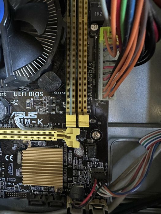 PC Desktop — ASUS H81M-K, Intel (cooler original)