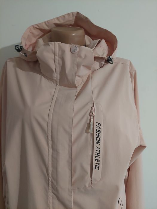 Куртка,вітровка жіноча 50-52р