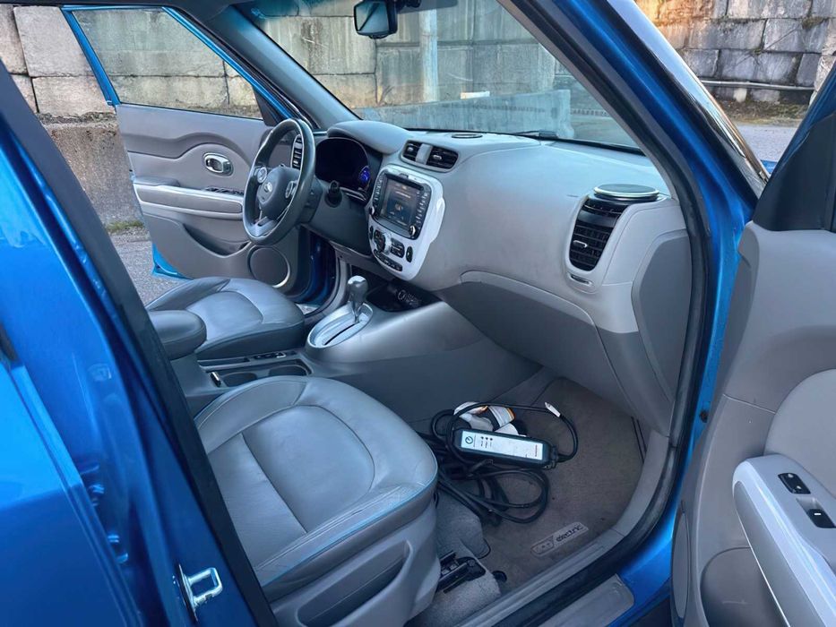 Kia Soul EV+      2015