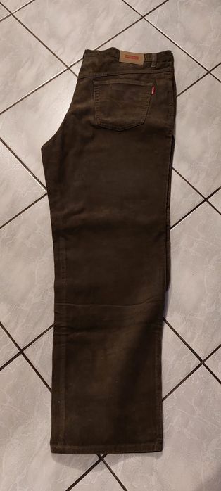 /Sztruksy męskie Stanley. Pas 110 cm.
