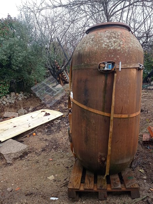 Talha em barro muito antiga