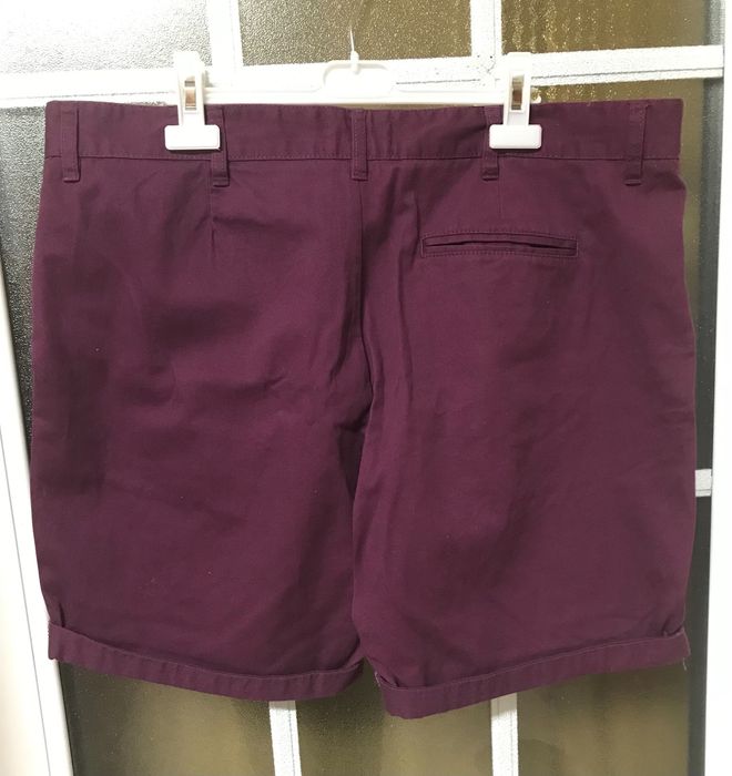 Calções de homem novos ainda com etiqueta