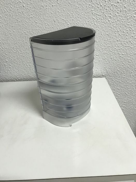 Acessórios Máquinas de café Krups (2) e Caffitaly Pingo Doce. Preços na descrição