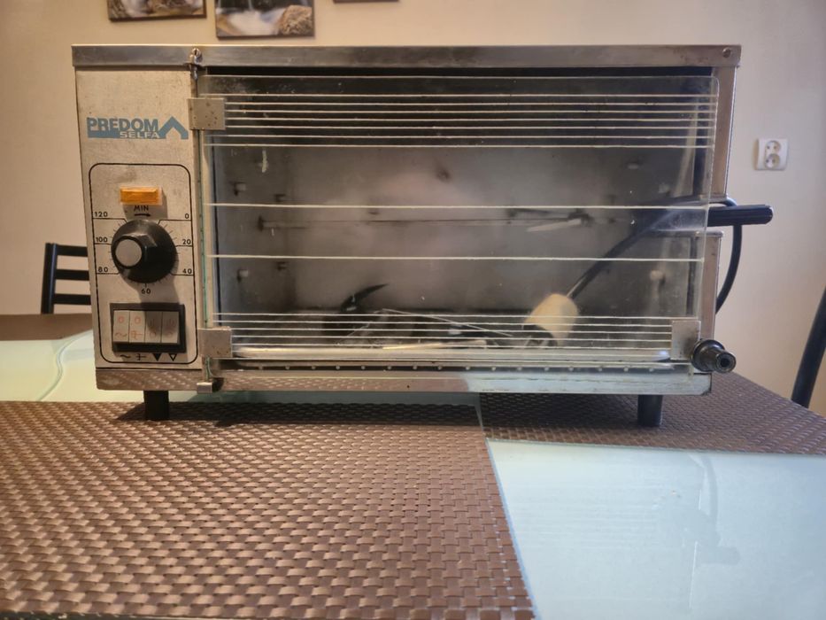 Opiekacz do grillowania na rożnie Predom- rożno