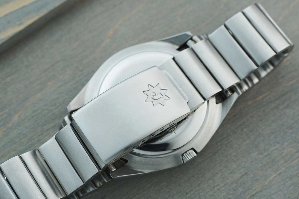 Zegarek Junghans, lata 70/80, vintage odnowiony, kwarcowy