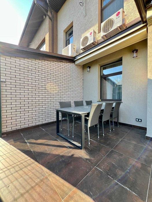 Дом в городе Таунхаус 200 м2 Автономное отопление Новый ремонт