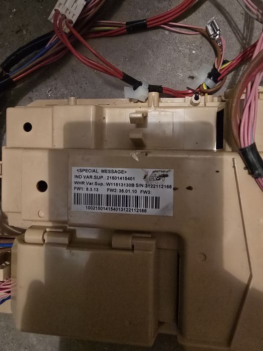 Sprzedam główny moduł sterujący do pralki Whirlpool