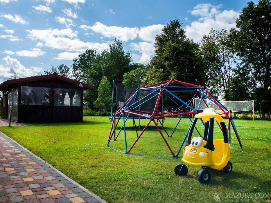 Rodzinne wakacje, domki mazury, nocleg Mikołajki, majówka mazury