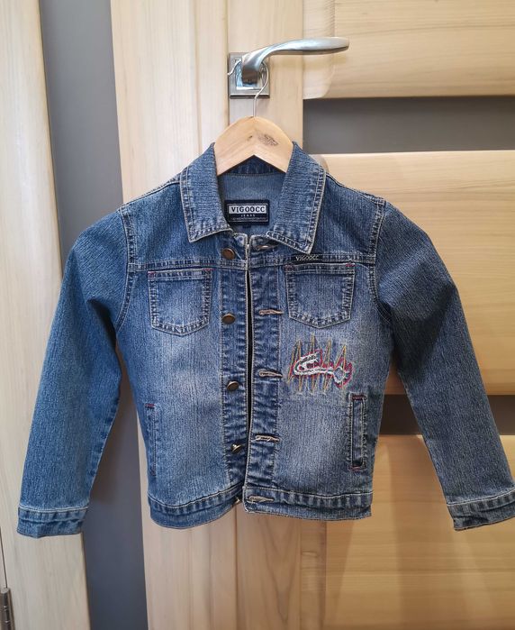 Джинсовая куртка