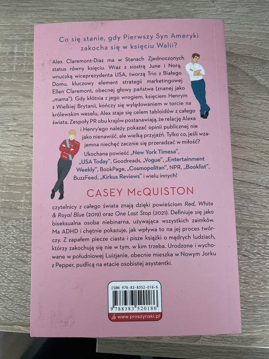 Ksiazka red white royal blue