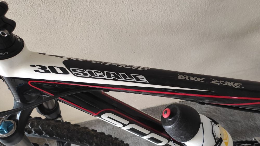 Bicicleta Scott 30 scale