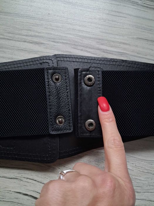 Pas do talii, czarny