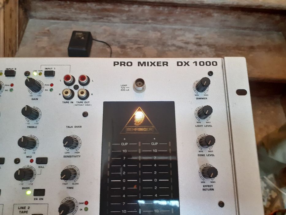 Vendo/Troco Mesa Mistura Behringer Pro DX 1000
