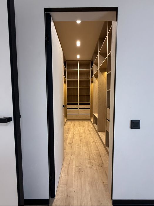 БУДИНОК 180 м² закрите котеджному  містечку біля лісу (Чайки)