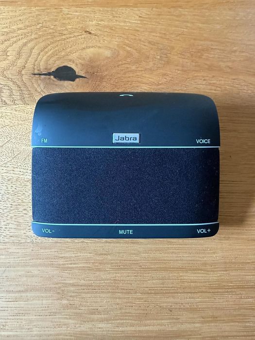 Jabra Freeway — samochodowy zestaw głośnomówiący Bluetooth