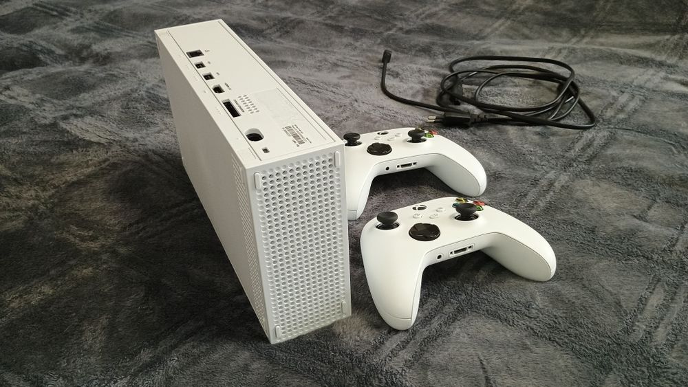 ‼️Xbox series S 512 gb + 2  гейпада ‼️