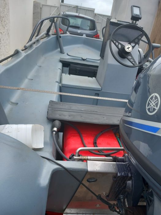Vendo barco Whaly