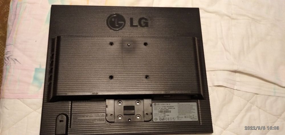 Монитор LG1719S, под ремонт или под разборку