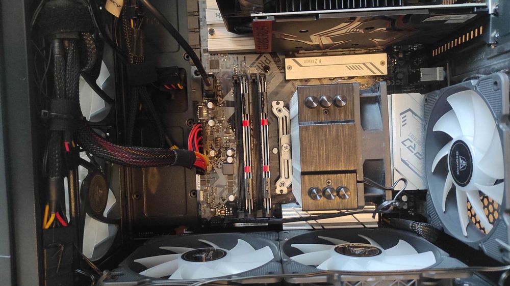 Komputer stacjonarny i5/32gb/ Gtx 1050ti 4 GB/  brak dysków