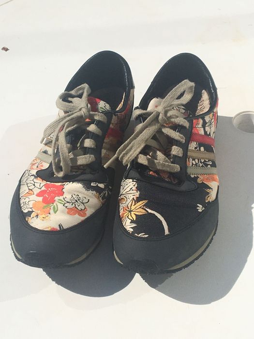 Sapatos de senhora