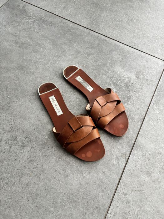 Skórzane klapki Zara