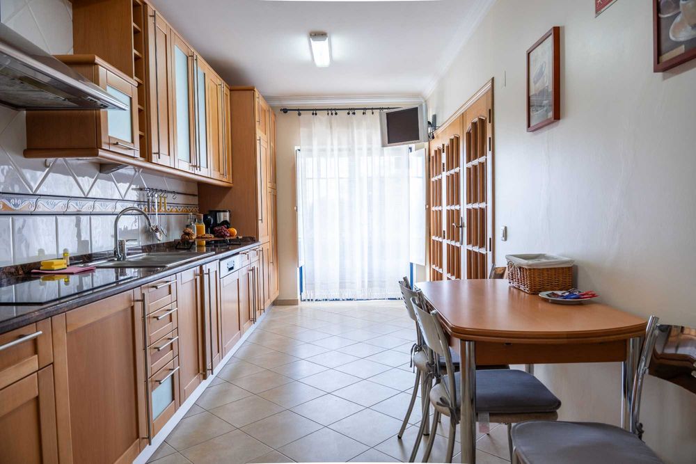 Oura Sunrise 3B Apartmento T3 - 300metros da praia da Oura