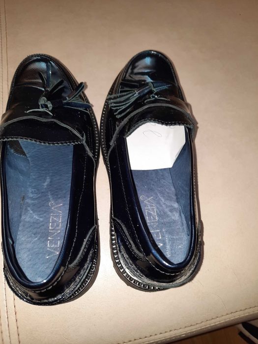 Buty damskie lakierowane