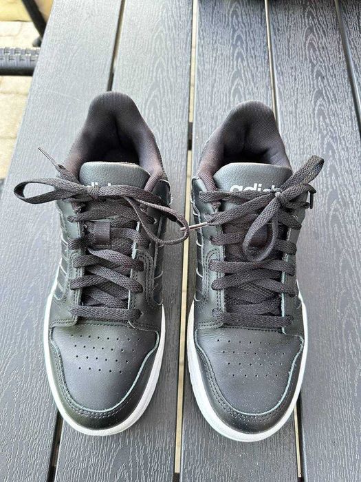 Оригінальні жіночі кросівки Adidas Entrap, розмір 40