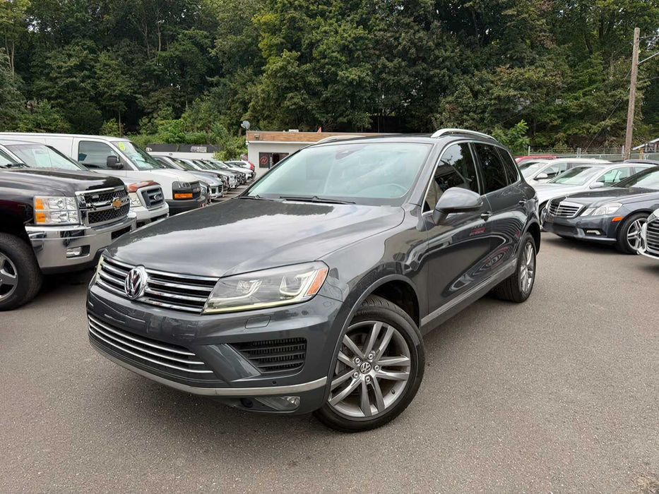 Volkswagen Touareg Lux