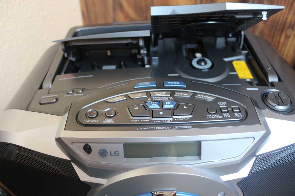 Магнітола (бумбокс) LG LPC-LM445X