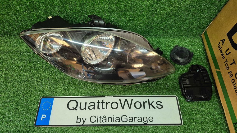 Otica Farol Direito Seat Leon 1P 2009 a 2012 445-1125R-LDEM2 NOVO