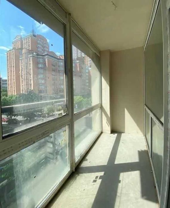 Продам 1 кімнатну квартиру в ЖК Hoffman House вул. Золотоустівська 34